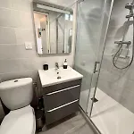 Апартаменты Old 2 Guests Антиб